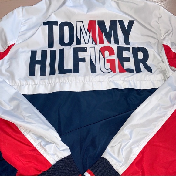 Tommy Hilfiger light women’s jacket M - Picture 2 of 3